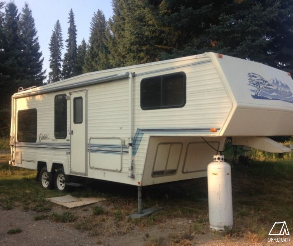 campertunity's tweet image. Don't reach your witts end trying to book a site this camping season!! 

⛺️Cabins, RVs, and tenting galore can be found at our new host Witt's End Ranch 
🧡Visit campertunity.com for more details
