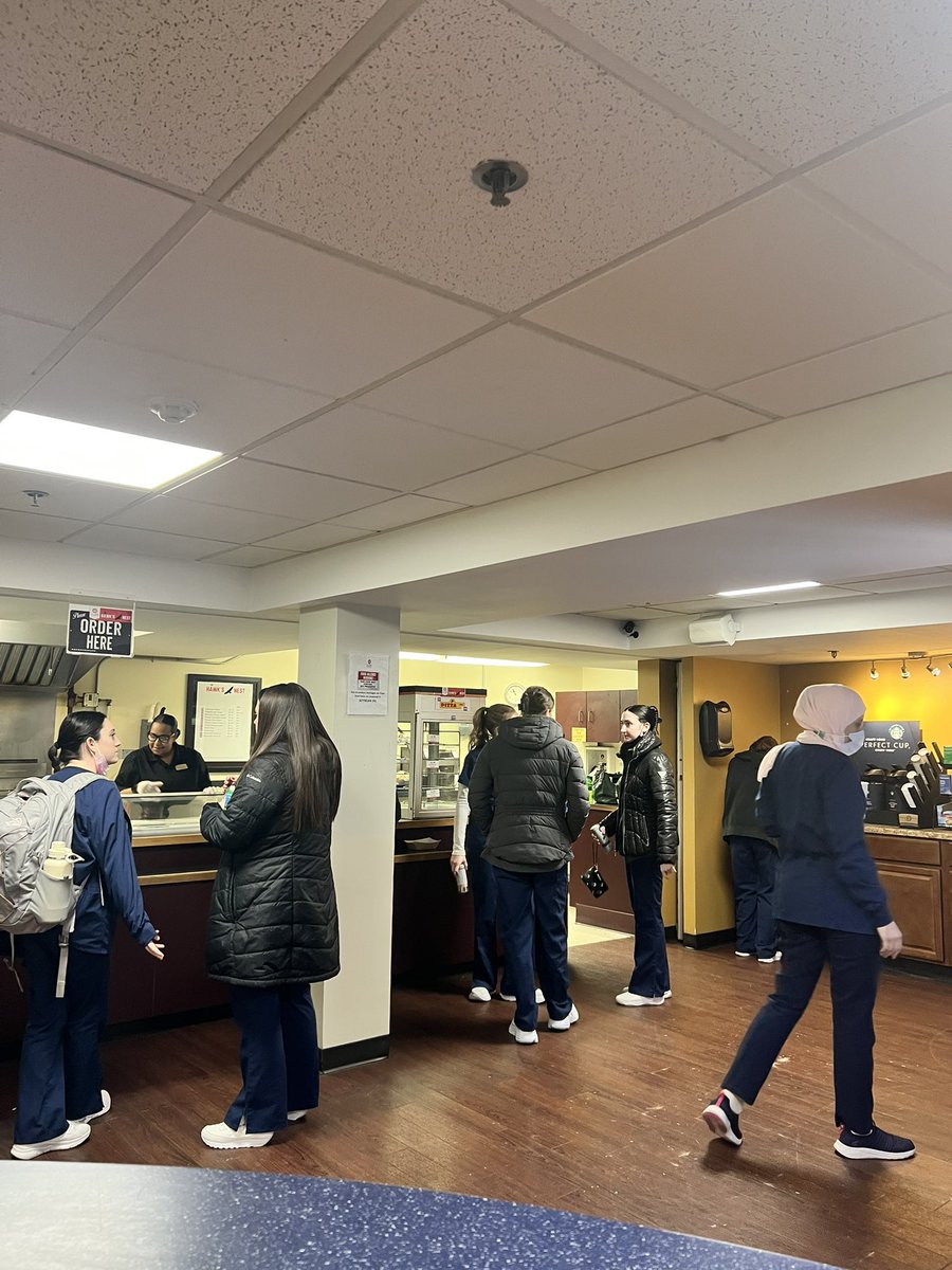 ClarkDining's tweet image. Looking out to skip daily usual from the college library, head to Hawk’s Nest and enjoy “Me time” sitting here while grabbing your favorite food just like from the bistro! 
We are open from 8am-3pm from Monday to Friday! 
Connect with us to know more! 
#dailyroutine