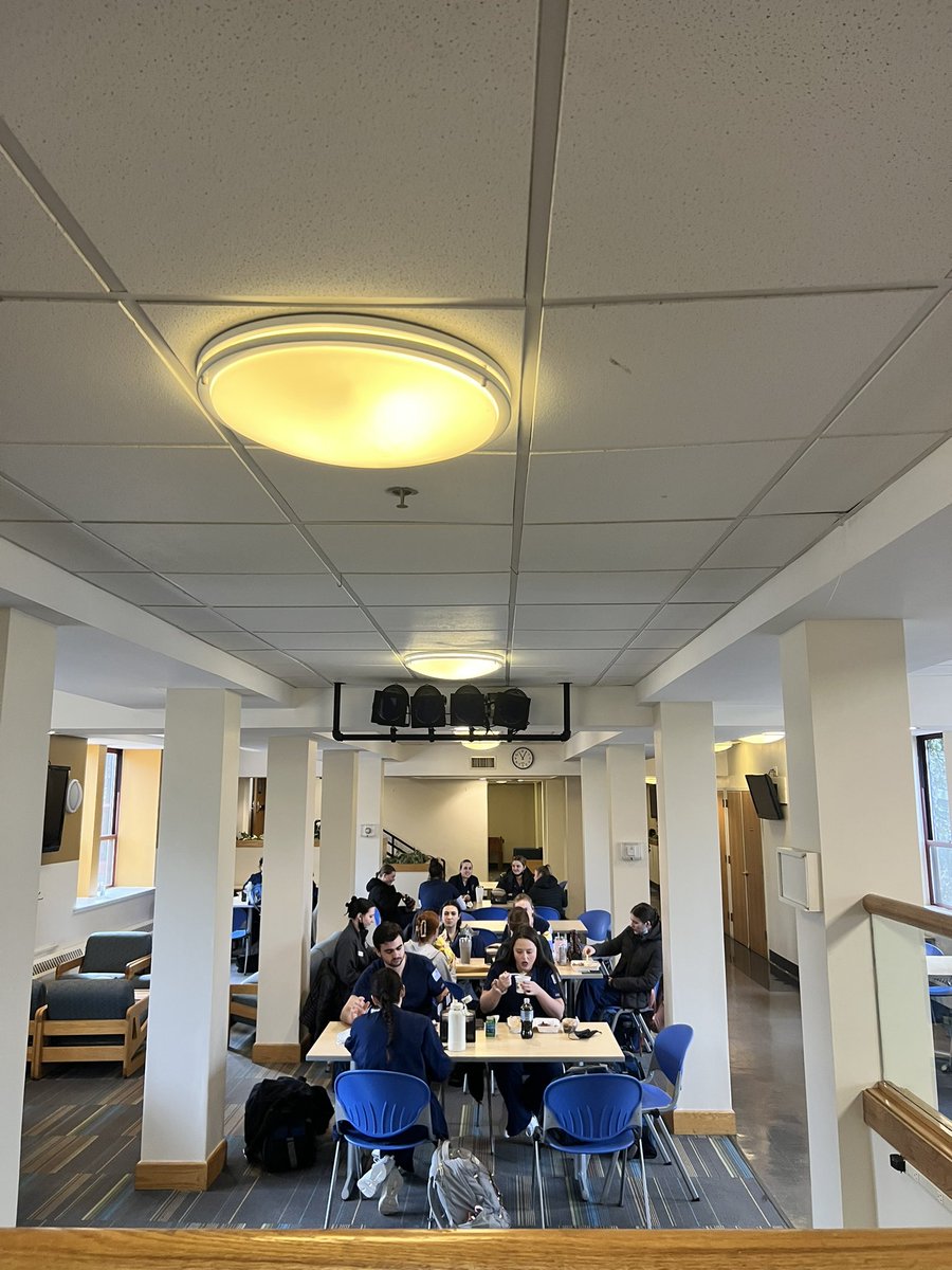 ClarkDining's tweet image. Looking out to skip daily usual from the college library, head to Hawk’s Nest and enjoy “Me time” sitting here while grabbing your favorite food just like from the bistro! 
We are open from 8am-3pm from Monday to Friday! 
Connect with us to know more! 
#dailyroutine