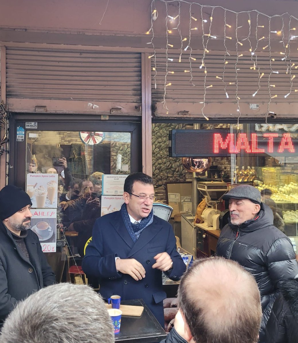 Ayaküstü kahve muhabbeti