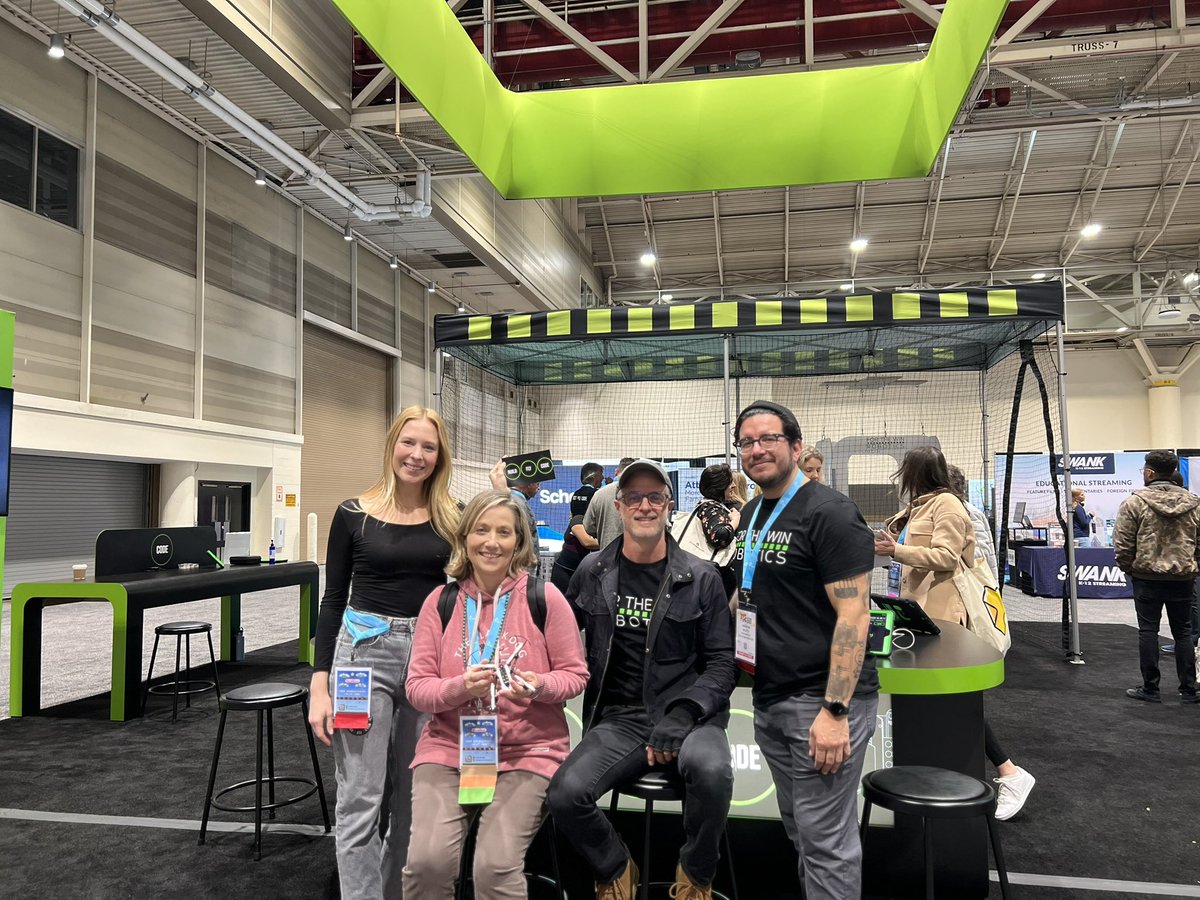 rlmsrq's tweet image. My lucky day at #FETC! I just won a drone classroom bundle from For The Win Robotics! #ourSMA #BuildCodeFly @FTWRobotics @SMAprep