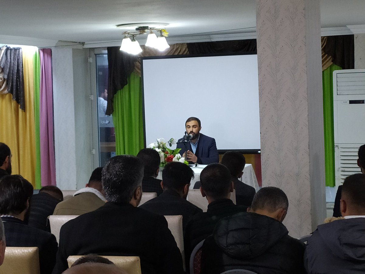 Regaip gecesi münasebetiyle düzenlediğimiz "3 AYLARIN ÖNEMİ" konulu programımıza il dışından misafir olarak gelen <a href="/AhmedCelikten/">Ahmet Çelikten</a> hocamıza teşekkür ederiz. Allah razı olsun.

#RegaipKandili 
#Kandil