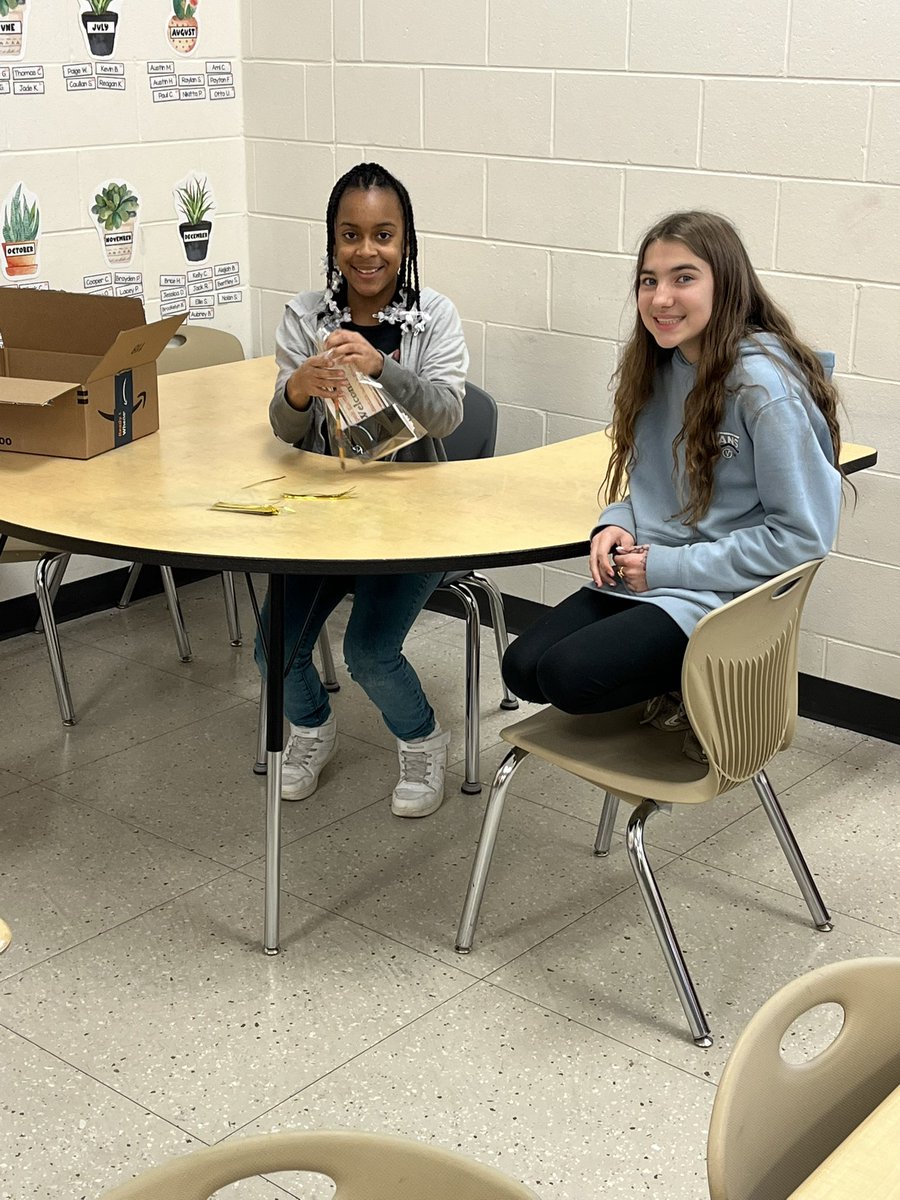 Lauren Eigher tweet media