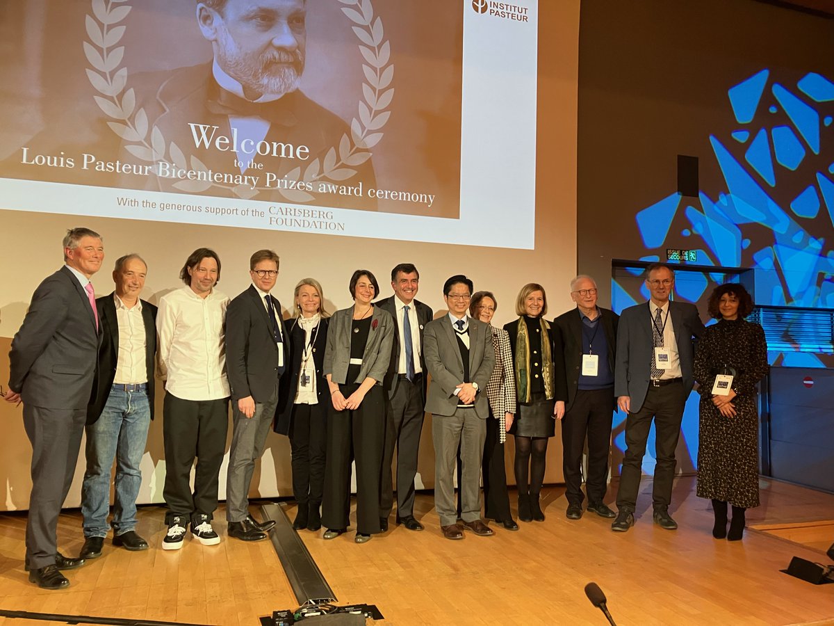 institutpasteur's tweet photo. [Replay] 📺🌿 Cérémonie de remise des prix scientifiques du bicentenaire de Louis Pasteur https://t.co/uqRltZrX2i #pasteur2022 https://t.co/AEgvrMKGzo