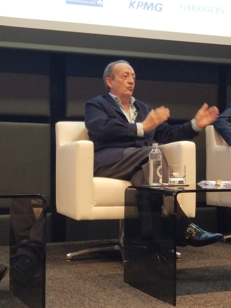 InstAnalistas's tweet photo. José Miguel Isidro, consejero ejecutivo de Ibervalles: "La táctica la puedes cambiar. La estrategia hay que mantenerla siempre"
Jornada "Consejos de los mejores para triunfar" del Instituto Español de Analistas https://t.co/YsH92yrUTf
