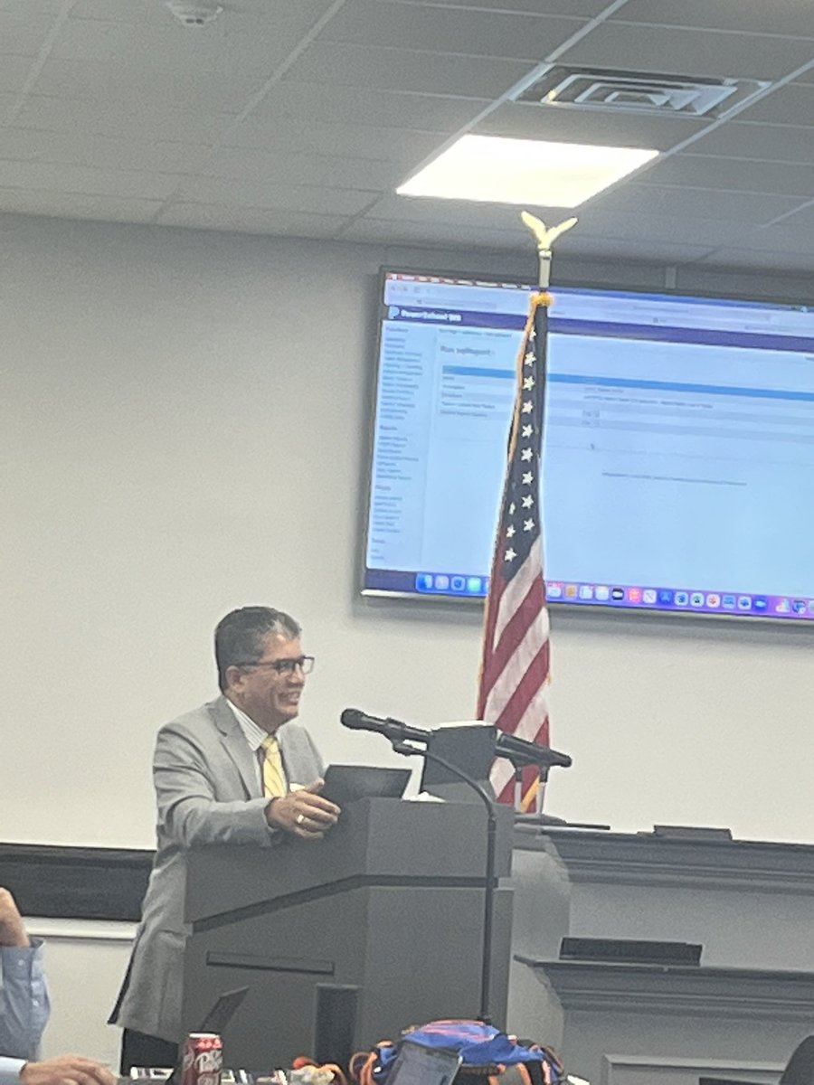 JuliaHigdon's tweet image. Districts collaborate and discuss effective strategies to successfully serve migrant students at NCDPI Migrant Education identification and recruitment training this afternoon. Strategies center around: relationships, communication, and vigilance. @NCDPI_OFP @ncpublicschools