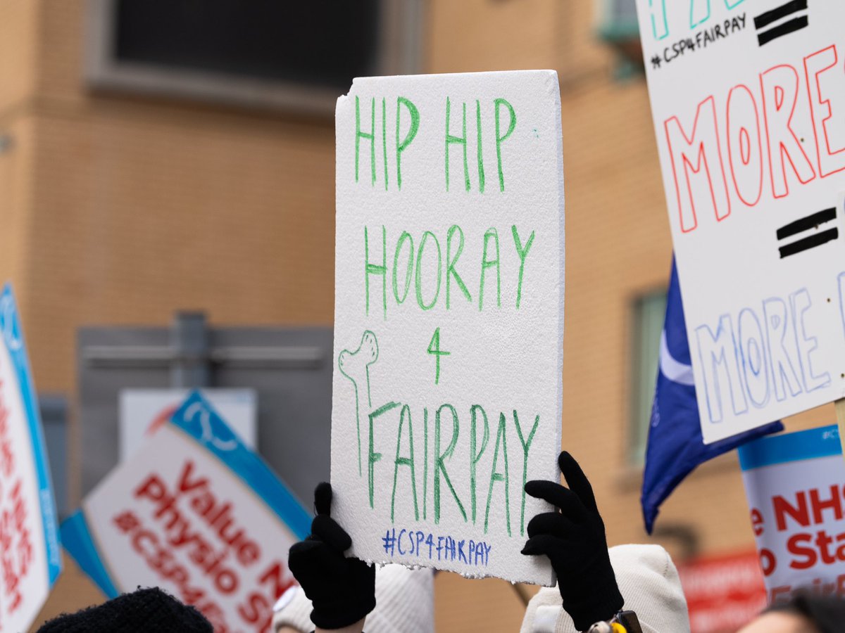 Carmel Meek tweet media