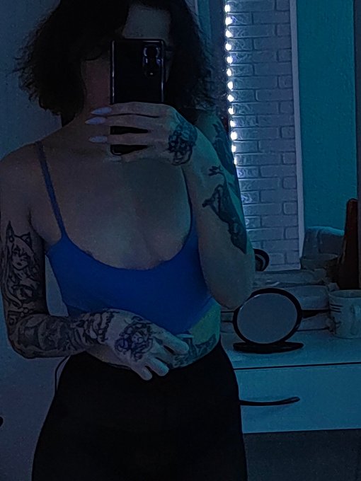 Сладких снов в уходящем #нюдсочетверг https://t.co/4WgHAC6ViA<a href="/tag/%D0%BD%D1%8E%D0%B4%D1%81%D0%BE%D1%87%D0%B5%D1%82%D0%B2%D0%B5%D1%80%D0%B3"class="tags">#нюдсочетверг</a>