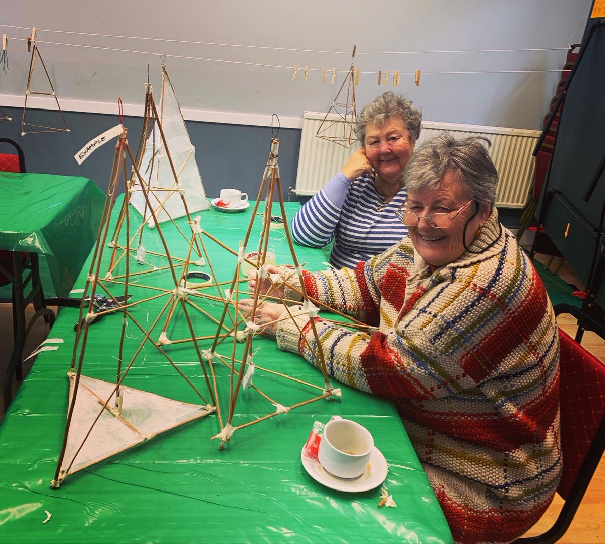 ThingumaTheatre's tweet photo. Lots of lanterns, tea and natter here in #Bexhill getting ready for Saturday’s #BexhillAfterDark by @18hoursevents
#lanternparade #lanternworkshop #pimpmymobilityscooter https://t.co/WAXpBW36Ls