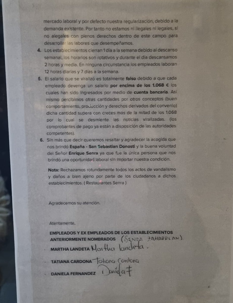 soycamarero's tweet photo. Acaban de colocar esto en el restaurante relacionado con la explotación de 21 trabajadores en Donostia con jornadas de más de 12 horas diarias de lunes a domingo. A mi sinceramente me suena a que les han hecho firmar esto... Pero bueno cada uno que dé su opinión. https://t.co/CVxZJ4MQ9U