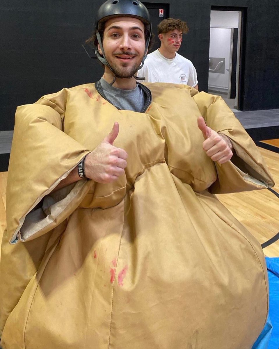 edboywilson's tweet image. Rien égalera les events sportifs des kyros #pouceenlair #abcbds
#tromperie