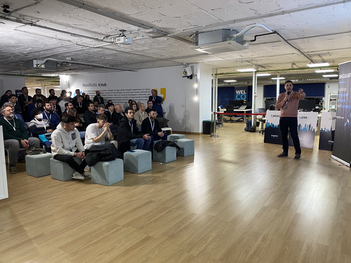 Hoy tenemos asistencia #Record en el #HUBSevilla de <a href="/sngular/">Sngular</a> gracias a nuestros amigos de <a href="/DatabeerSVQ/">DatabeerSVQ</a>. Empezamos 2023 con fuerza!!! Muchas gracias!