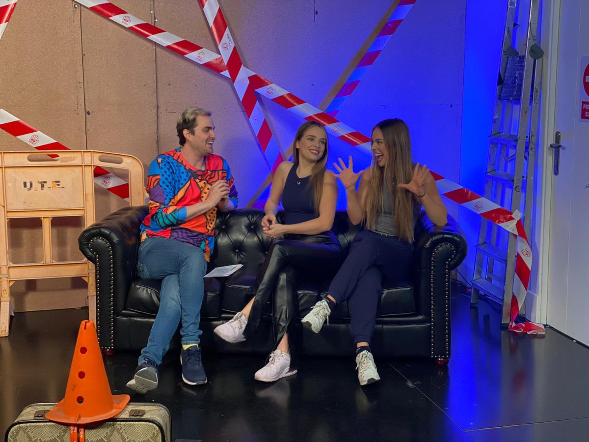 Scopeproduccion's tweet photo. ¡Gran estreno de #ZetaPeta en @Twitch ! Con invitados de lujo como @twin_melody @Joseoteromusic @raulcasad_ @itsmiryg @soysofiamartin @irispencheg @fedeariasp. #Contentcooks #Yeswecook #BenidormFest https://t.co/8iLAnXCj0z