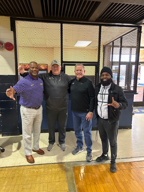 Carencro Football (@carencrofb) on Twitter photo <a href="/LSUfootball/">LSU Football</a> was in #Exit4 today! Thank you to <a href="/CoachBrianKelly/">Brian Kelly</a> & <a href="/FrankWilson28/">Frank Wilson</a> for stopping by The Cro! <a href="/LSUfootball/">LSU Football</a> was in #Exit4 today! Thank you to <a href="/CoachBrianKelly/">Brian Kelly</a> & <a href="/FrankWilson28/">Frank Wilson</a> for stopping by The Cro!