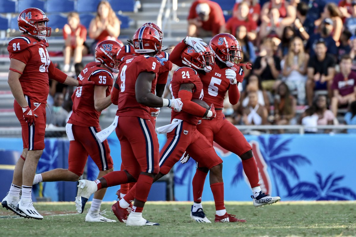 Beyond Blessed and Honored To Receive an Offer From Florida Atlantic University @CoachDgip @FAUFootball @CoachKLang @EvanshsFootball @Andrew_Ivins @KiddRyno_Rivals @CoachAJBrooks @A_G_Waseem #GoOwls