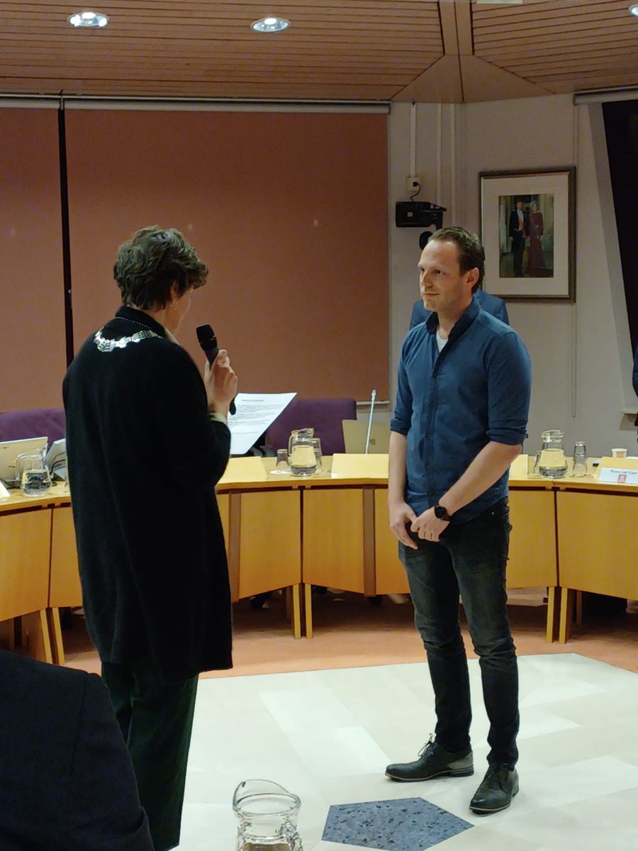 Zojuist is Ivo Kielenstijn geïnstalleerd als raadslid van het CDA. Van harte gefeliciteerd en veel succes!