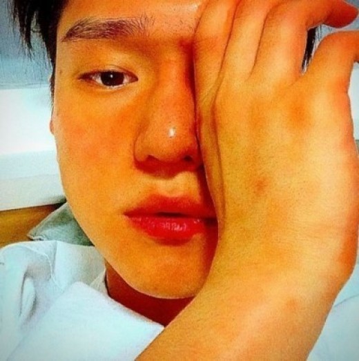 allaboutkopular's tweet photo. Go Kyung-pyo memposting foto dirinya di rumah sakit dengan meningitis bersama dengan kalimat "Jangan mengalami meningitis lagi" di Instagram-nya.

09.07.2014
#gokyungpyo #kopular #kokyungpyo #kyungpyo #고경표 #コギョンピョ #โกคยองพโย https://t.co/kQcIexSdRz