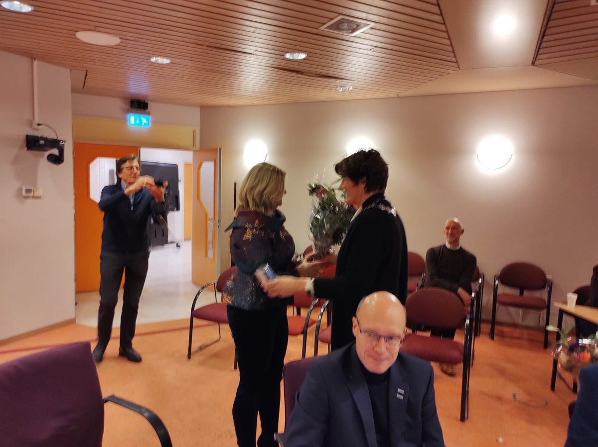 Ook nemen we afscheid van Simone Boogaard (CDA). Heel veel dank voor je inzet voor de gemeente Waterland!
