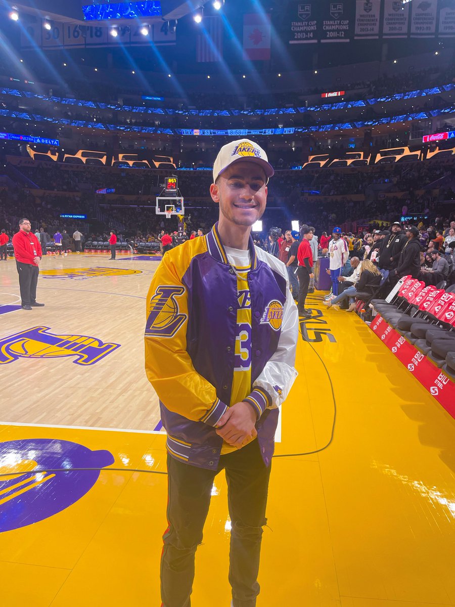 ethan-shirazi-on-twitter-highlights-from-last-night-s-lakers