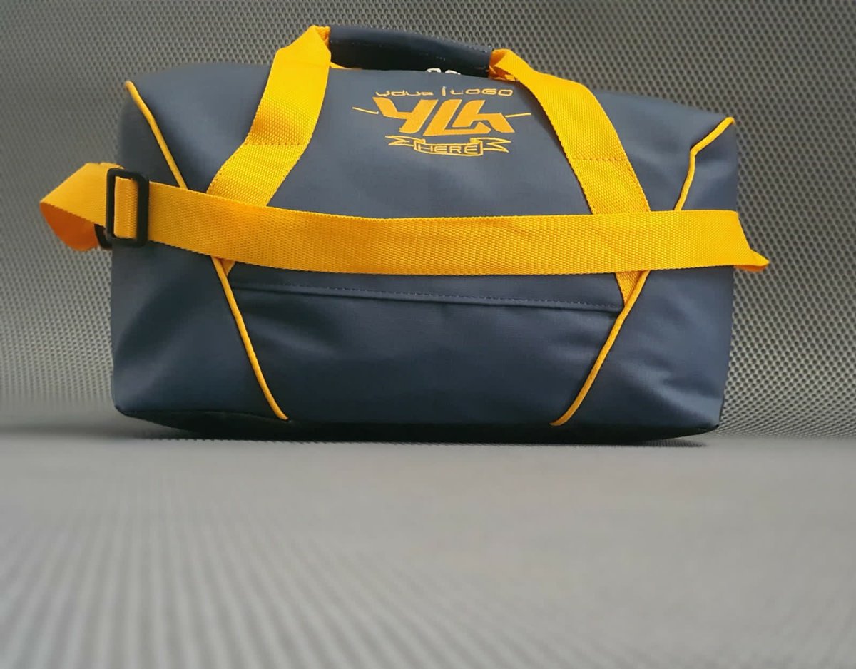 CustomBagsZA tweet picture