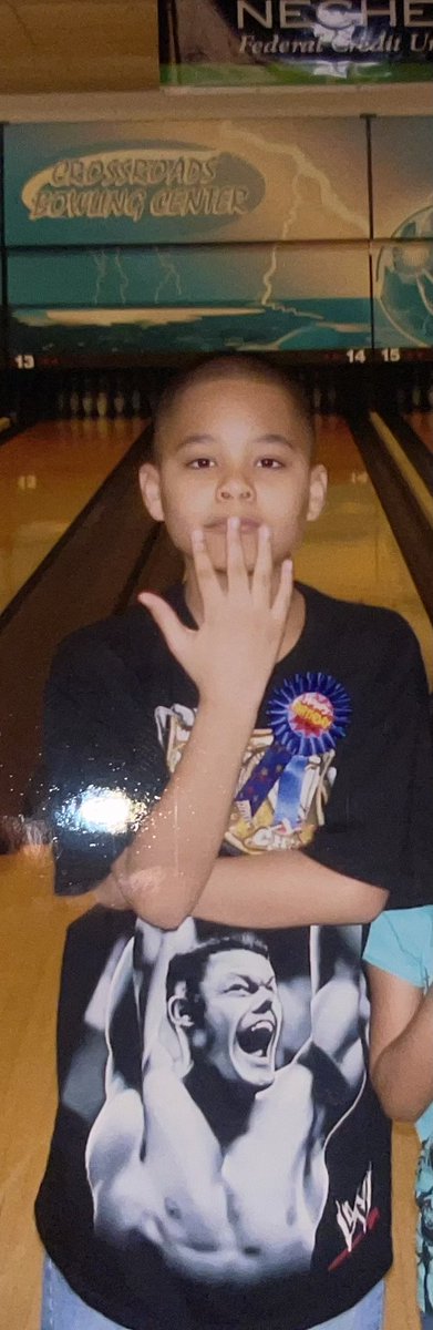 aye big bruh can I please get a follow back ? i been on gang shit twin <a href="/JohnCena/">John Cena</a>