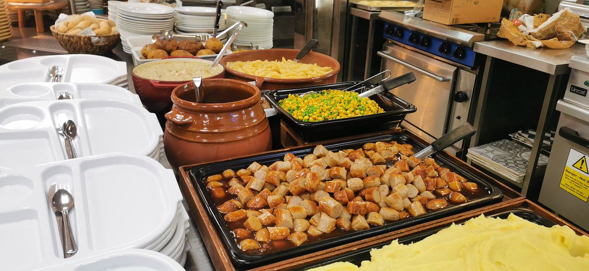 KernaghanTim's tweet image. Sausage and mash onion  gravy Birkenhead school lunch