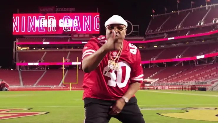 Steve Young tweet media