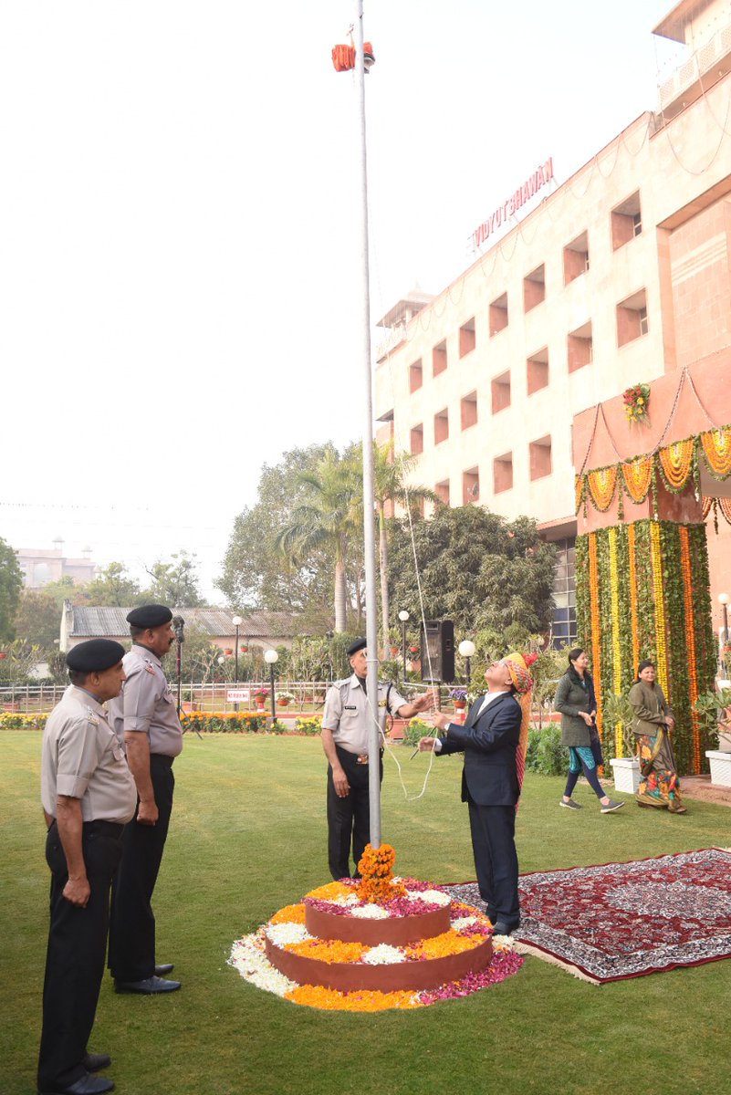 PramodAen's tweet photo. CMD ,RVUNL Sh RK Sharma Sir,unfurled national flag on the occasion of 74th Republic Day celebration held today at Vidyut Bhawan,Jaipur .Prizes were also distributed to the meritorious employees of Utpadan Nigam and the winners of Games and Sports competition.
#RepublicDay2023 https://t.co/qKTY0Gmxbl
