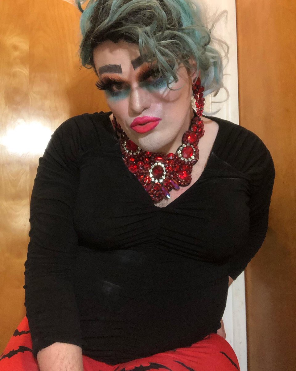 KarmaKobweb's tweet photo. 🕷Good morning my Kreatures🕷            I hope you all have a wonderful day full of magic, creativity and success. Make sure to checkout my #TikTok for all of my latest updates. https://t.co/dN8NwnT1PB https://t.co/Z2uR4EX1dW