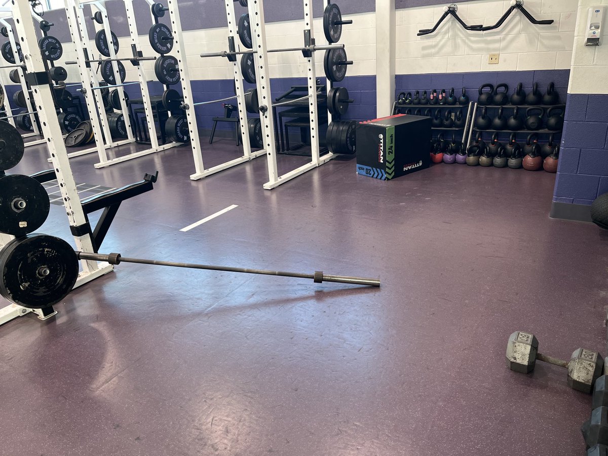 TTrain334's tweet image. Part II: Don’t worry, I’ll clean it up for you. #littlethingsmatter #attentiontodetails #itstartshere #pride #fmylife