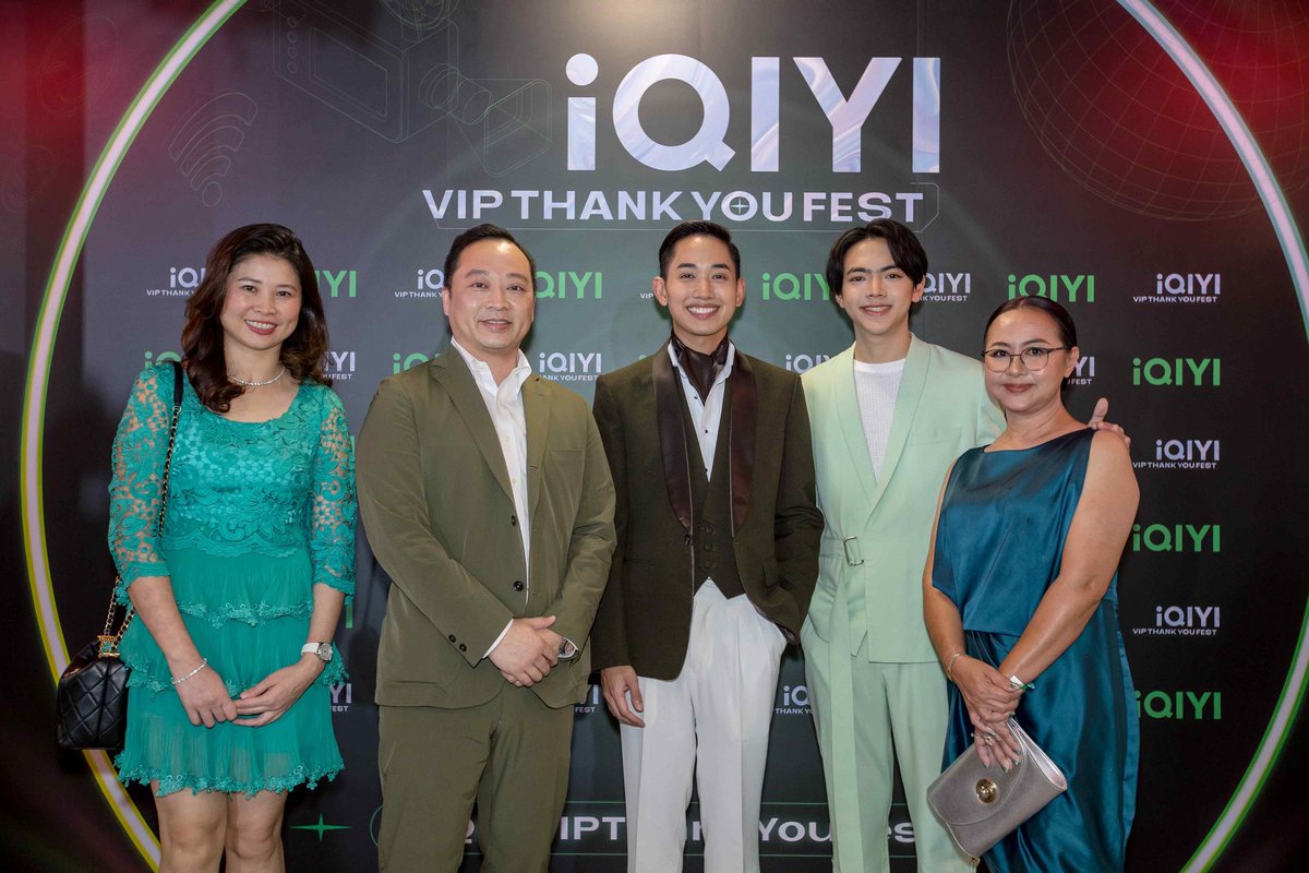 epnewsonline's tweet photo. #EPNEWS iQIYI(อ้ายฉีอี้)ประเทศไทยจัดแคมเปญ“iQIYI VIP THANK YOU FEST”
พร้อมเลี้ยงขอบคุณสื่อมวลชน,แบรนด์/เอเจนซี,ผู้จัดละคร/ซีรีส์,และสมาชิก VIP
 
🔗 https://t.co/Jwhes5riMH

#iQIYIVIPThankYouFest #iQIYI #realme #Aconatic #Lolane #iQIYIVIPZeeMaxTommy
#บอสโนอึล #ฟอร์ดพีท #มอสแบงค์ https://t.co/6J8ooq44yx