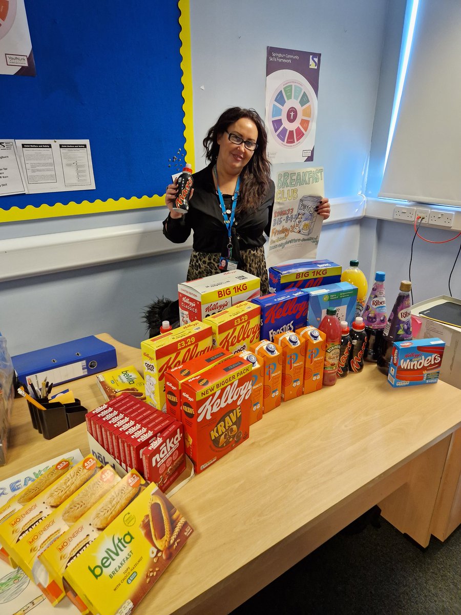 Linzi_Fare's tweet photo. Massive thank you to @SPCSpringburn for supplying our breakfast club with food!!

Positive start to a young persons day with an aim to maximise attendance.

@springburnacad
@FARE_Scotland

#HSSW
#MCRPATHWAYS
#FARE
#WorkingInPartnership
#Wellbeing #Healthy #Safe #Nurtured https://t.co/2mR5qomxyT