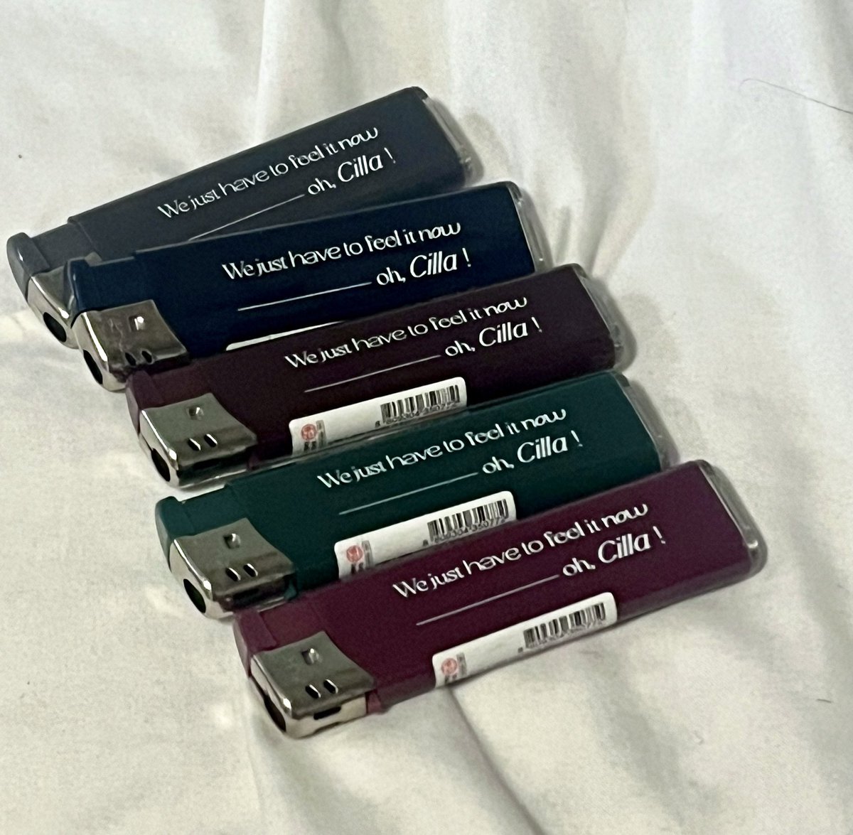 hyedongee's tweet image. 🌵 위저슽햅투필잇나우.. 오, 씰라이터 🌵
밴드 설 라이터 판매를 진행합니다!

🗓️ 1/27 00:00 ~ 2/10 23:59

🔗 witchform.com/deposit_form.p…

#SURL #설호승 #김도연 #오명석 #이한빈