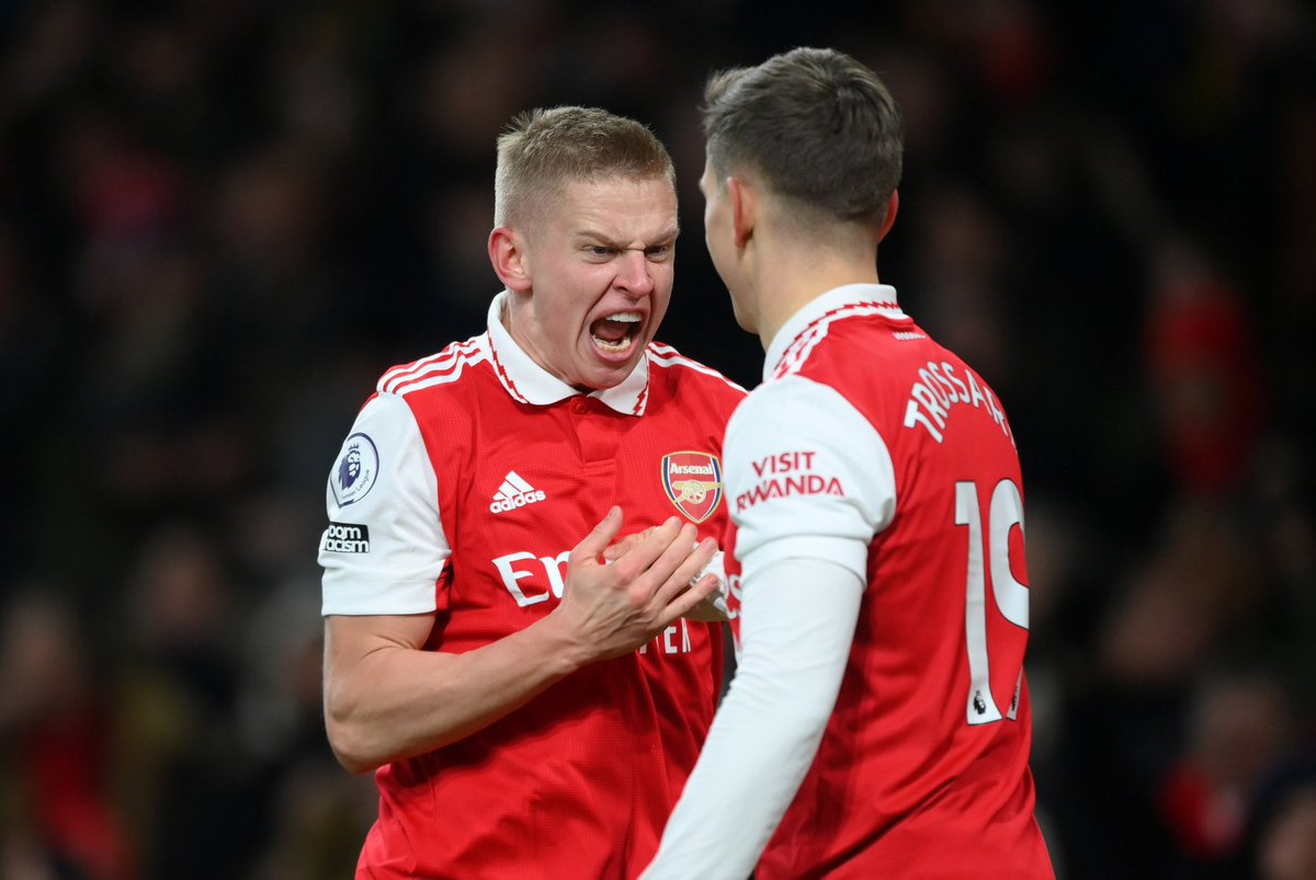 afcstuff's tweet photo. 🚨 Pawel Zimonczyk (Jakub Kiwior’s agent): “Zinchenko dragged Jakub into the changing room after the game against Man United. His entrance wasn’t planned, but as soon as Zinchenko saw him, he called out, ‘If you’re already with us, you’re already with us’.” [@wator_ski] #afc https://t.co/JuHQ6ei2Ga
