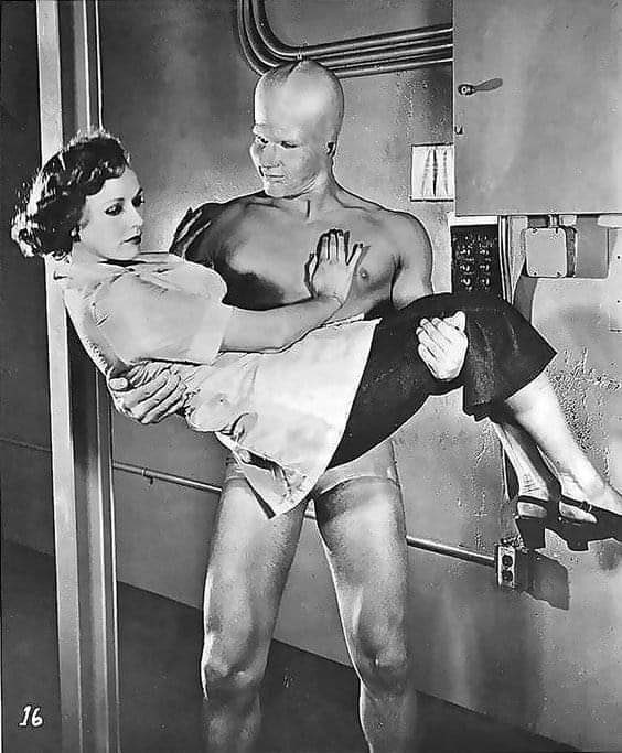 flirt1to1's tweet photo. #PhantomFromSpace (1953) almost as good as https://t.co/pCQHujpkcy like a good #ufo #sexworker it knows what to do . . . https://t.co/yWb68TWYWo
