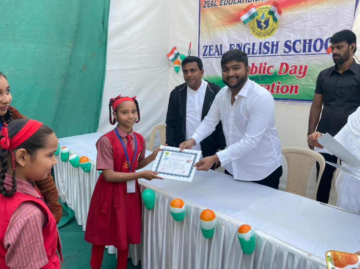 school_zeal's tweet photo. Zeal English School celebrated 74th Indian Republic day with Flag hoisting by Mr.Haider Aslam Shaikh,(chief guest of the event), and students performances.
Students performed with full zest,also sports winners were honoured with certificates. https://t.co/rUdElYKwrl