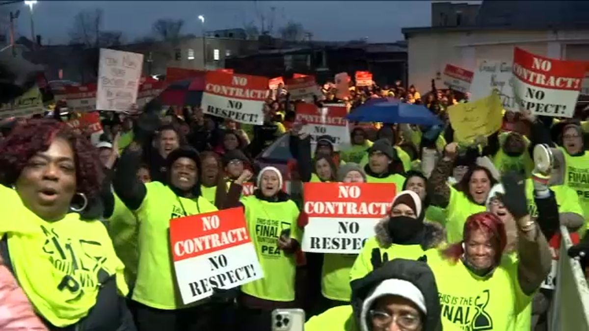 Paterson teachers rally for new contract, threaten to strike 7ny.tv/3HyNfZj