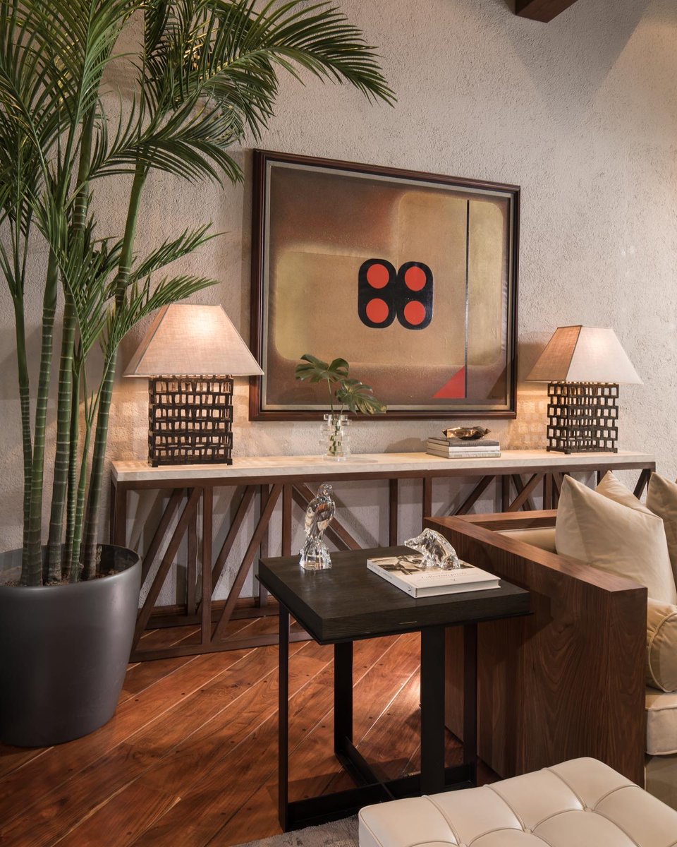 salinaslasheras's tweet photo. ✨ For this project we wanted to create a space that felt elegant but relaxed.

For more info about our projects GET IN TOUCH 📩

#SalinasLasheras #interiordesign #newyear #newyou #newspace #newinterior #design #interior #interiordesigner https://t.co/5EwK05VPkH
