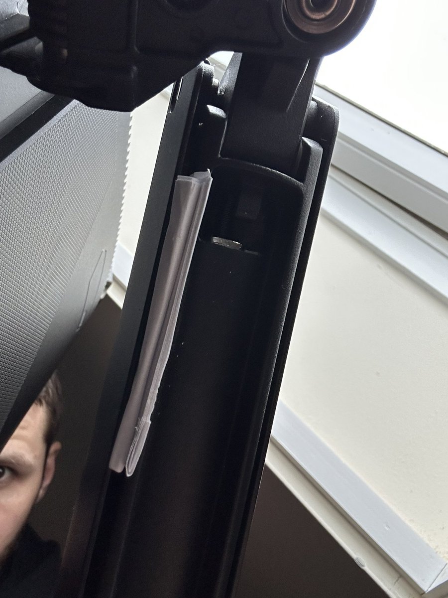 tmuxvim's tweet image. I bought into the ergotron meme and it’s well made but still wobbled like a bitch with a 28” on it. shoved some paper in there and it’s much better. #officehacks #stopruiningmyeyesight