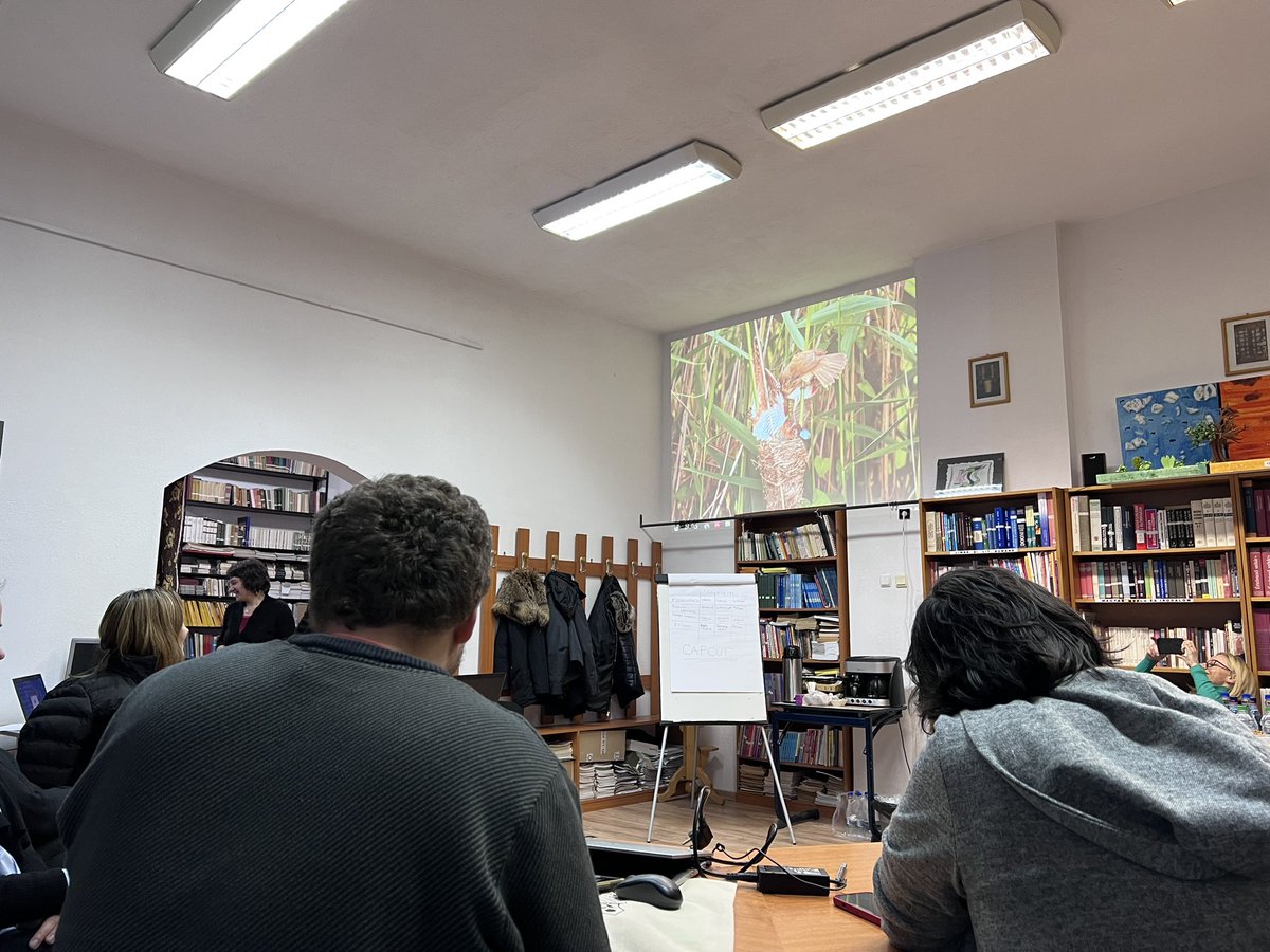 NatureValuing's tweet photo. We are learning about Romanian ecosystems thanks to @ValuingR in Liceul Kőrösi Csoma Sándor.
We are @ValuingNatureCR @ValuingnatureG @ValuingnatureL @ValuingNatureES @usal 
@iesaliste https://t.co/VbiPk4ivYG