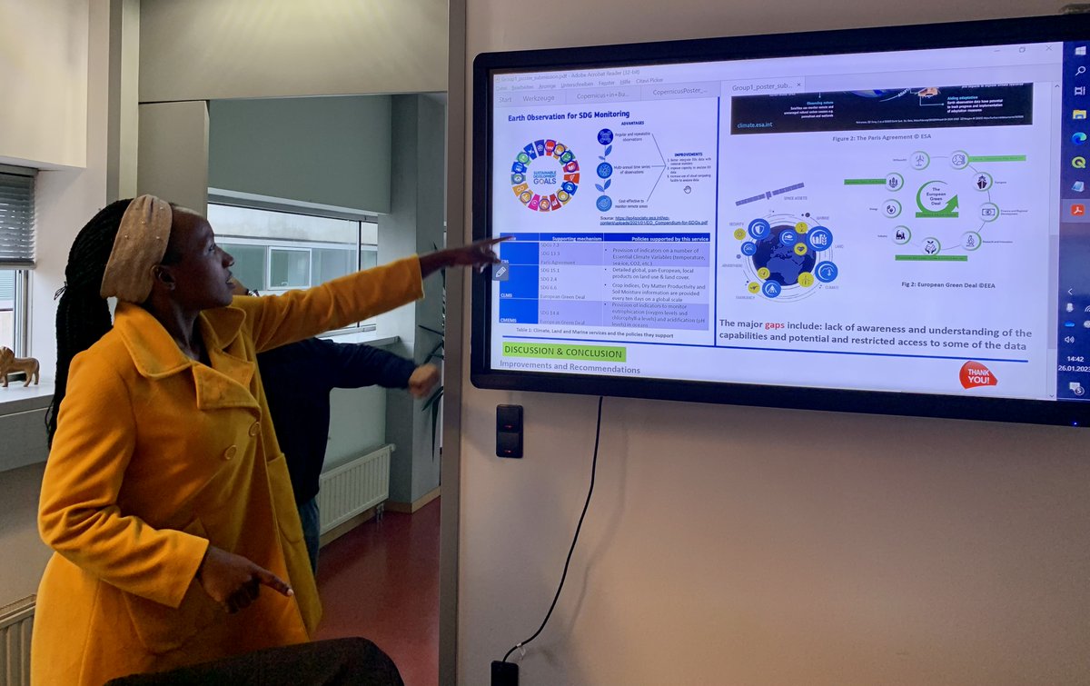 Lively & ambitious content #student group #poster presentations 👏
👉#Copernicus for #Business 
👉#Copernicus and #CitizenScience
👉Examining #Uptake of #EO & #CopernicusServices in Supporting #International #Policies >>#PLUS course : Specialization in Copernicus EO*GI services