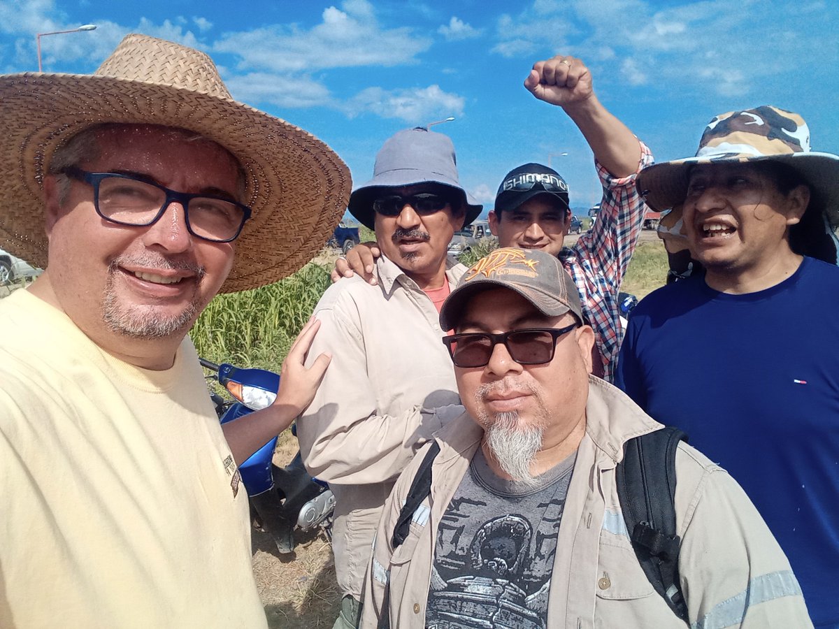 Sosteniendo el corte de ruta 50 contra el tarifazo de EDESa, Saenz y Fernández y el FMI. ORAN DE PIE LUCHANDO. Por la estatización del servicio bajo control obrero. AGUANTE LOS CUMPAS DEL MST