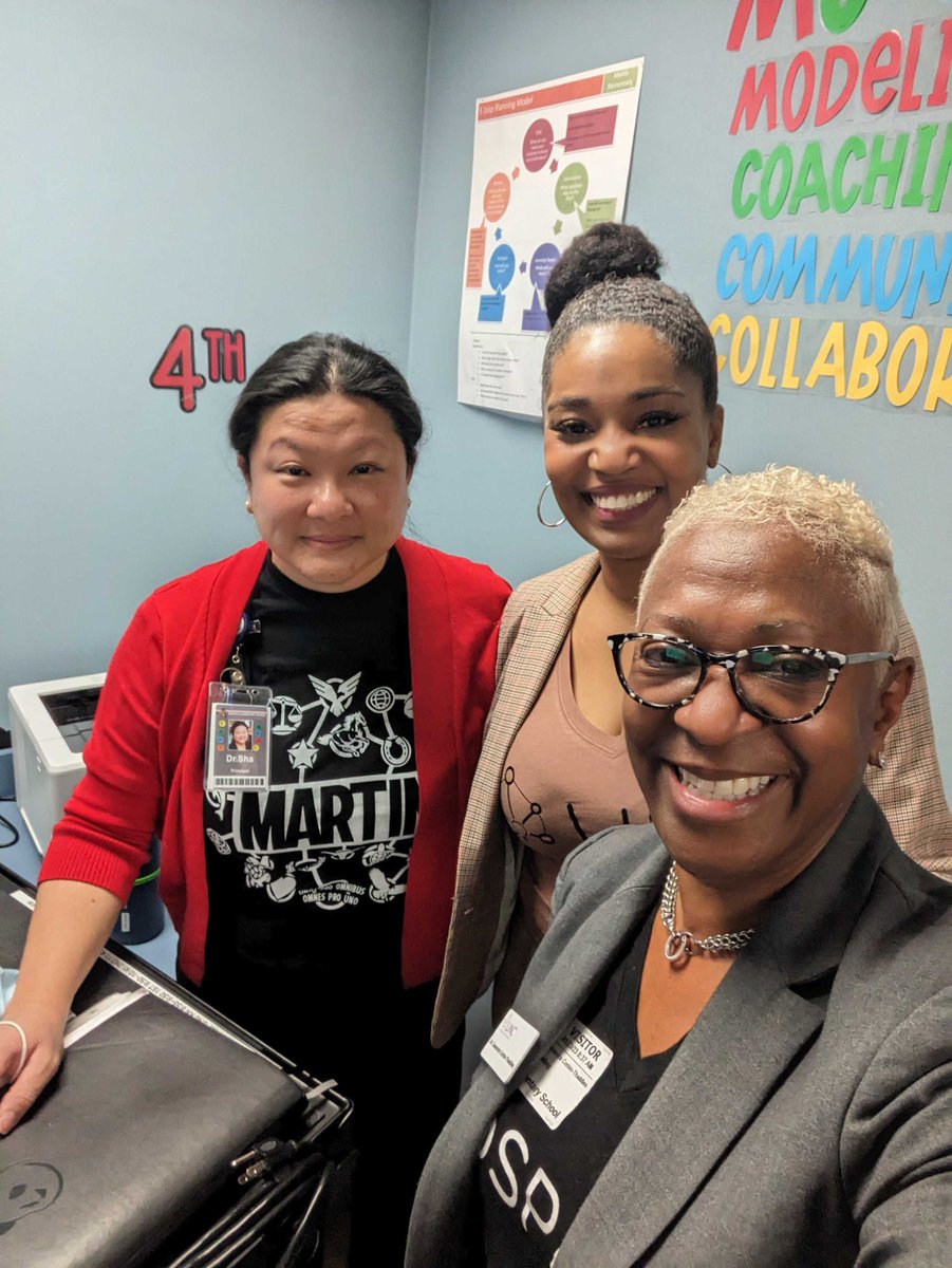 jasontoddgreen's tweet photo. Super proud of the innovation happening at @AliefISD @AliefTech! @LINC_PD was on the ground this week working with Alief teams supporting the culture of excellence and innovation. The teacher engagement was inspiring. #innovation #futureoflearning #generativity #lincpd https://t.co/9dykUTkxRO