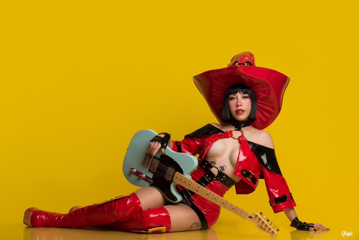 ekubird88's tweet photo. Yo de I-no me siento tremenda potra 😮‍💨✨ 

#GuiltyGear #guiltygearcosplay #inocosplay #videogames #anime #animegirl #ekubird #witch #red https://t.co/KlbBBihM0s