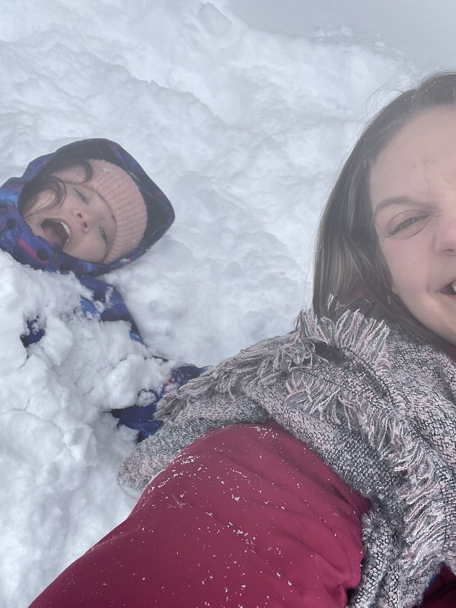 KSeathOCSB's tweet photo. Snow much fun with our bluejays and penguins! Ms.Waters and Mme. Kaitlin are possibly having the most fun! #beOLMC #ocsbKinder @OttCatholicSB @OLMCarmelOCSB @TDOttawa #ocsbJOY https://t.co/KaABpArwxX