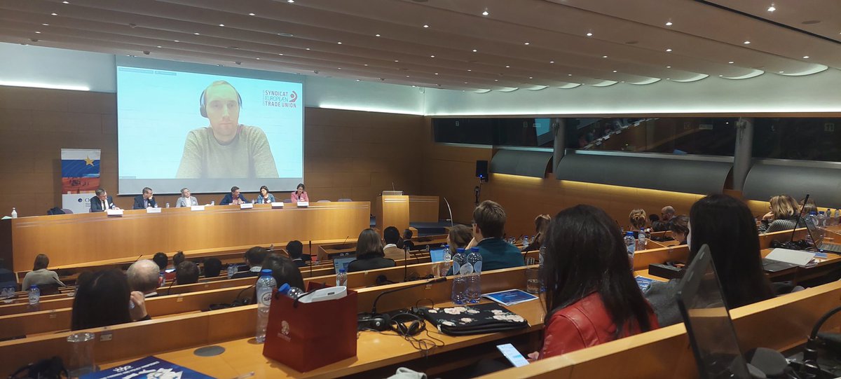 #WYPFinalConference round table on #InWorkPoverty in #Europe: the role of social #stakeholders with  <a href="/BartVanhercke/">Bart Vanhercke</a> <a href="/OezlemADemirel/">Özlem Alev Demirel</a> <a href="/EUparliament/">European Parliament</a> <a href="/LudovicVoet/">Ludovic Voet</a> <a href="/etuc_ces/">EUROPEAN TRADE UNIONS</a> <a href="/alvfinn/">A Finn</a> Anna Kwiattkiewicz <a href="/BusinessEurope/">BUSINESSEUROPE</a> Oliver Röpke <a href="/EU_EESC/">European Economic and Social Committee</a> and Jiři Švarc <a href="/EU_Social/">EU Social 🇪🇺</a> <a href="/EU_Commission/">European Commission</a>