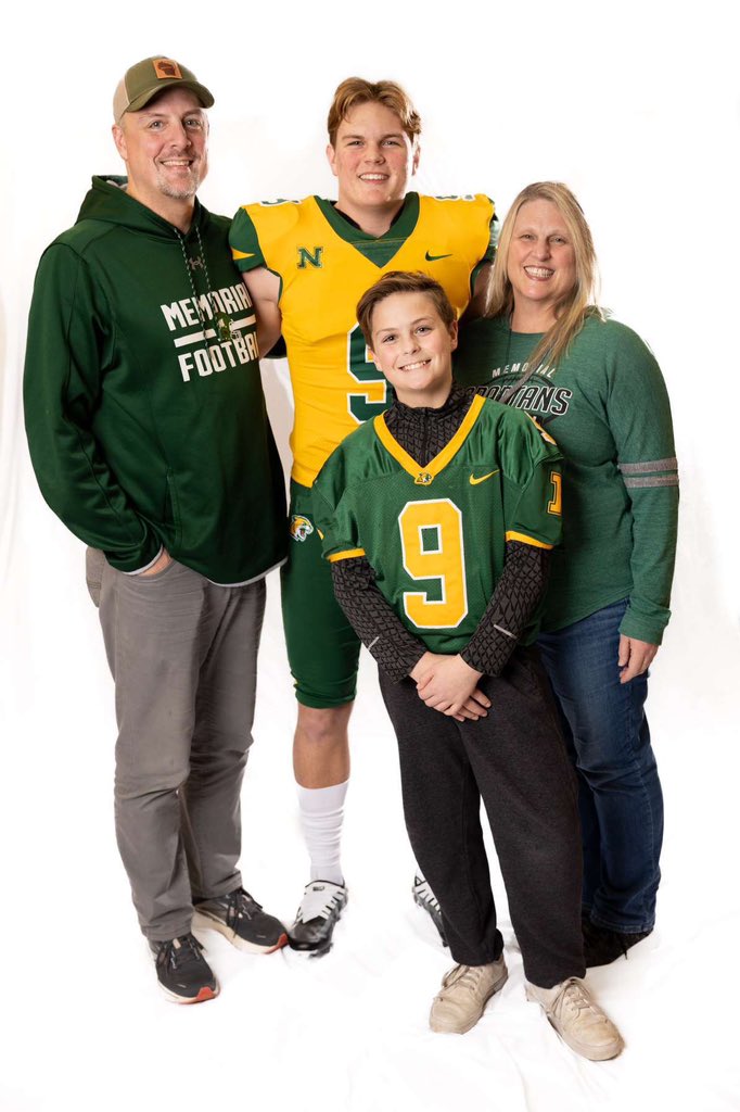 JosephMueller_'s tweet photo. Committed 💚 @SpartanVPM @SpartanVPM @CoachFantuzzi @CoachL_NMU @NMU_CoachRich @NMU_Football @_TAPTRAINING https://t.co/GLixrC5onn