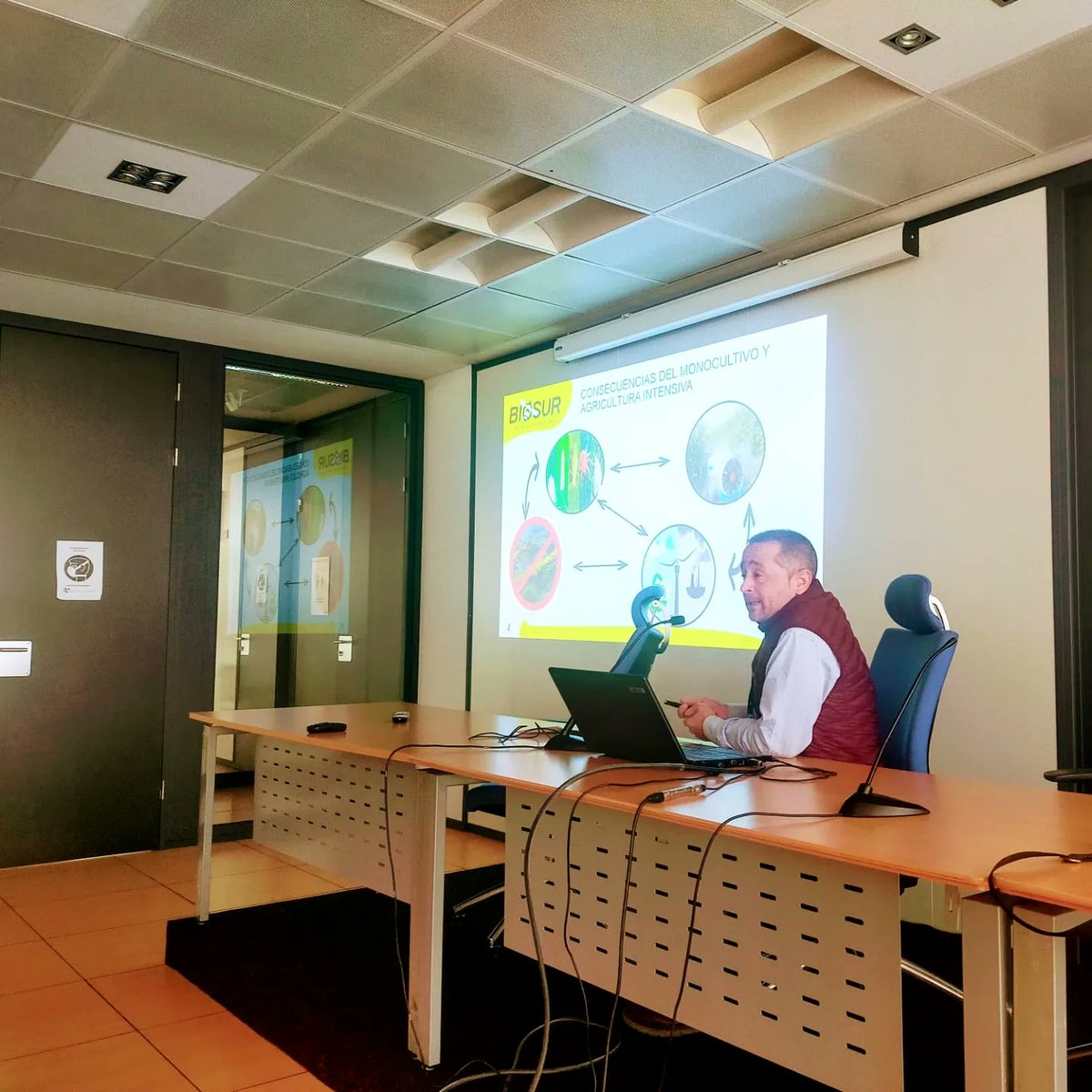 nogalnature's tweet photo. Ponencias celebradas hoy en @AgroexpoFeval, impartidas por Margarita López de @CICYTEX
Miguel Figueiras de @Nogaltec1
Y José Luis González Vaca de @biosurPA

#feval
#feval2023 #agroexpo #agroexpo2023 #agroexpofeval #nogalnature https://t.co/0HVbfs8Oqv