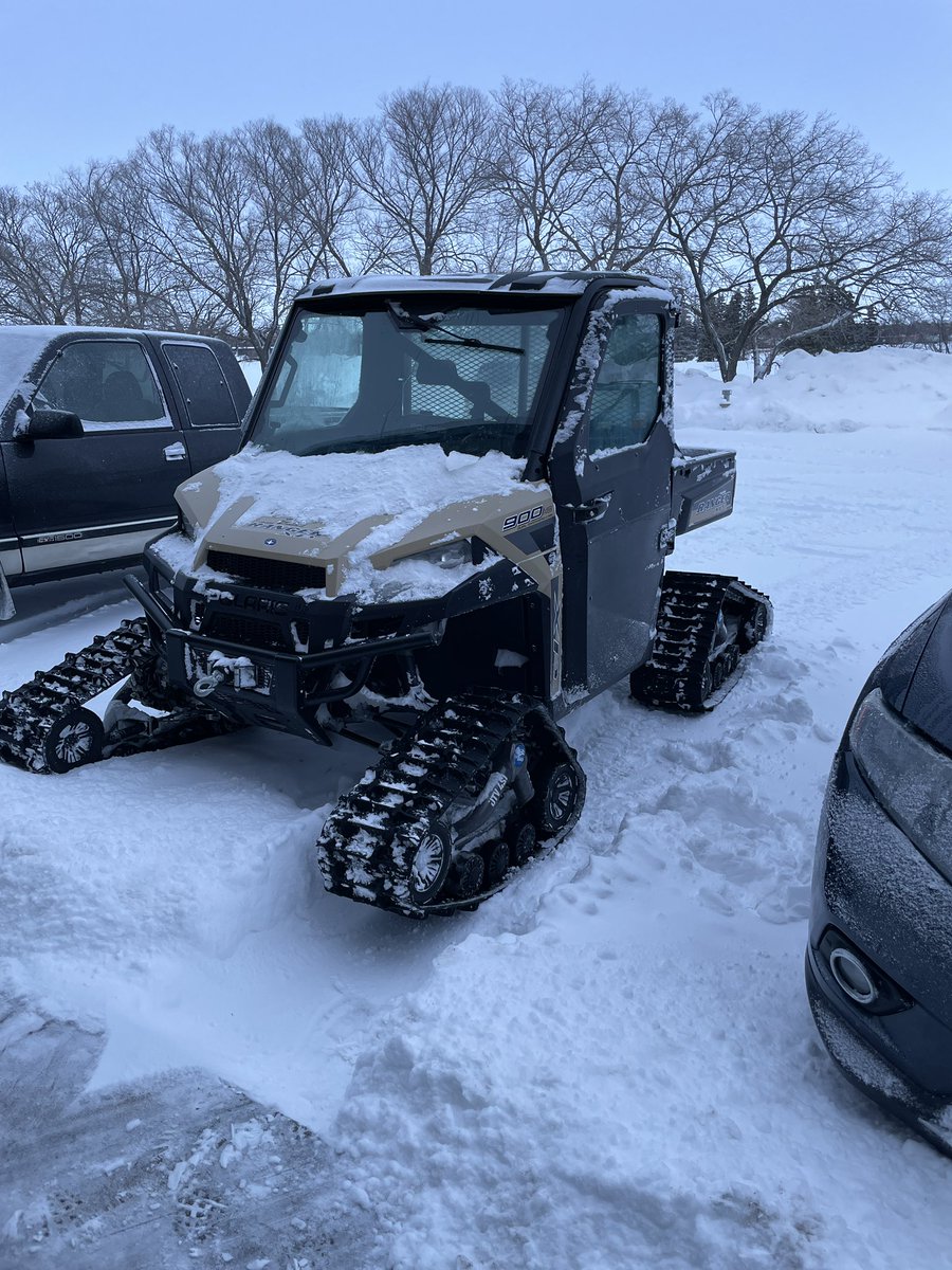 r_steciuk's tweet photo. Only in Saskatchewan! When you have a huge storm and your dedicated teacher makes it to school from the farm!! #nesd200 #teachersrock #saskstorm @PublicSchoolsSK https://t.co/tyi6o0ylHW