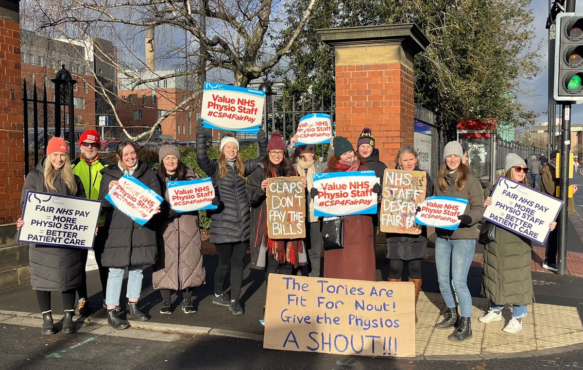 Rachael Moses tweet media